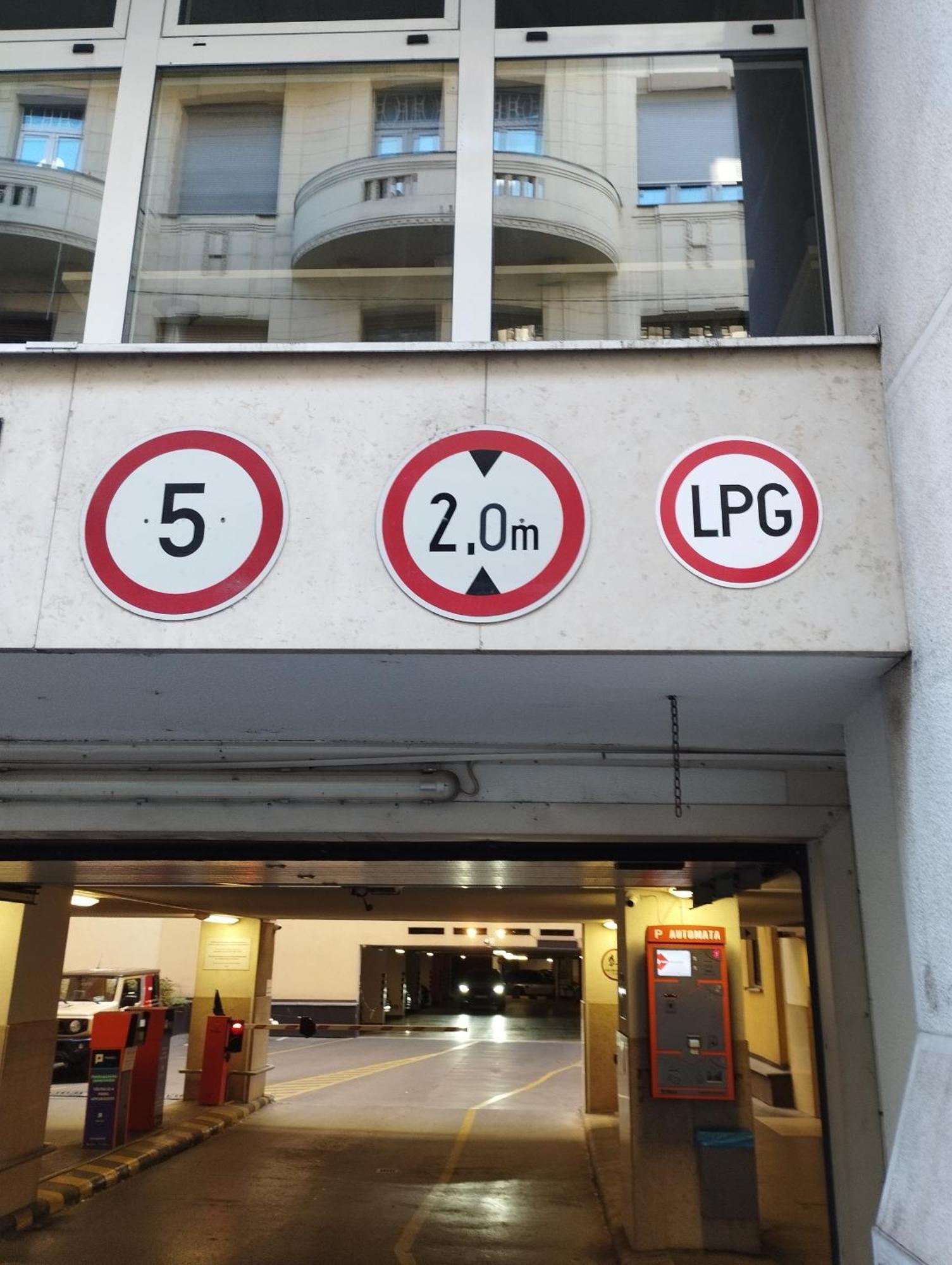 Free Parking Garage! Downtown Apartment Close To New York Cafe Budapeşte Dış mekan fotoğraf