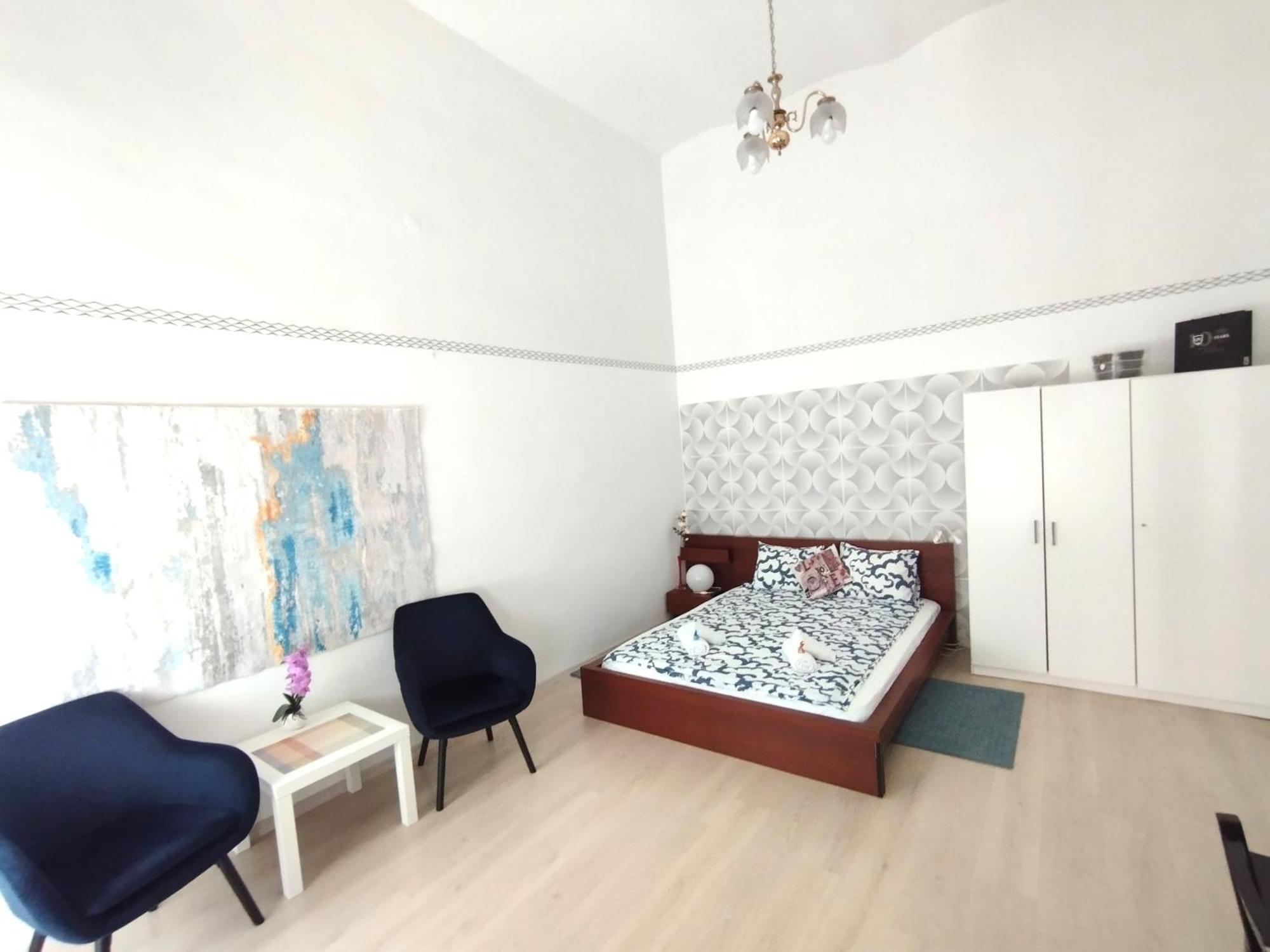 Free Parking Garage! Downtown Apartment Close To New York Cafe Budapeşte Dış mekan fotoğraf